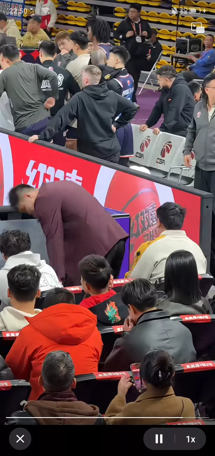 吉林队逆转深圳队，郭艾伦带队取胜