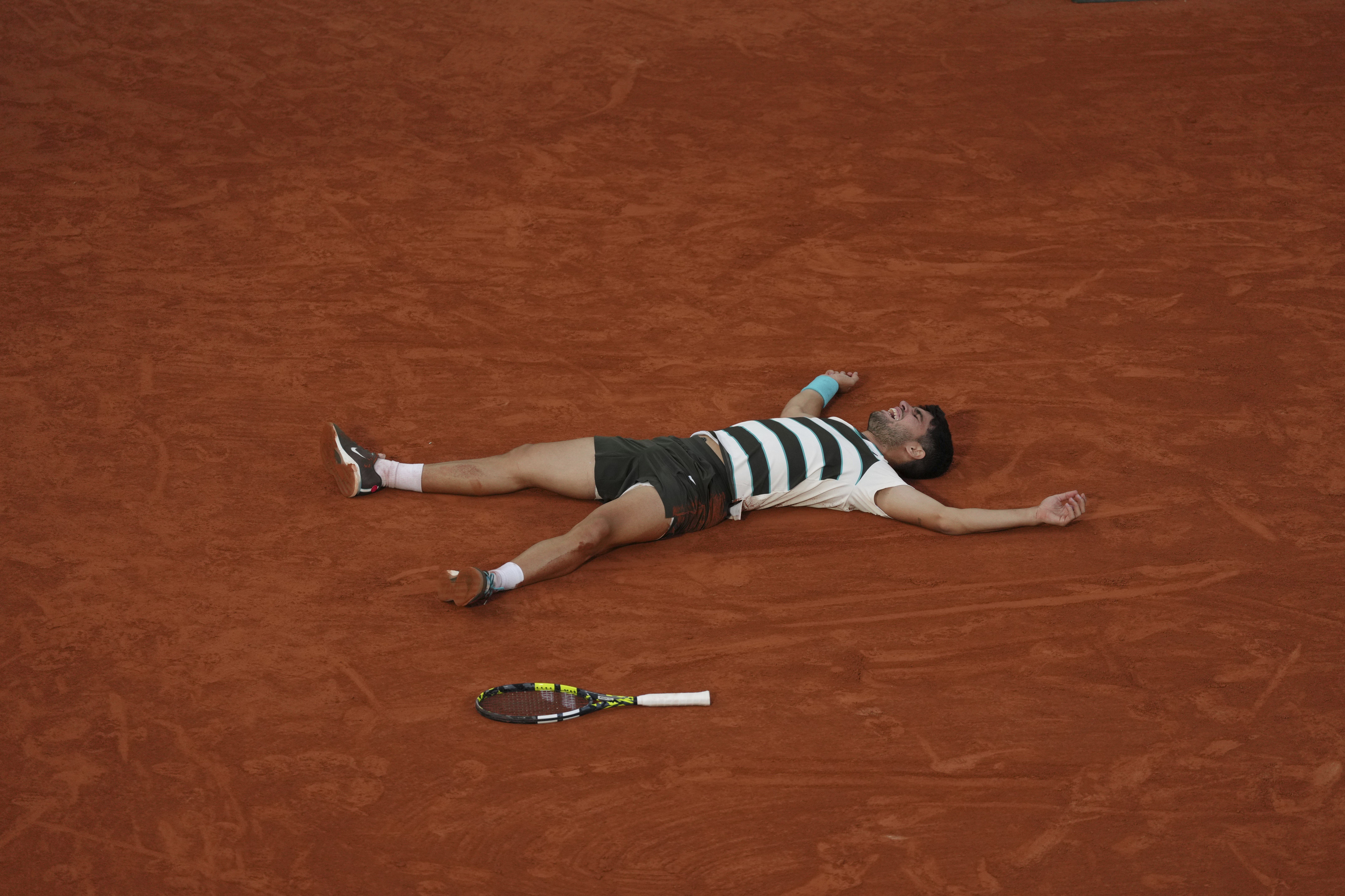 年终总决赛力克法网,阿尔卡拉斯统治全场 年终总决赛力克法网,阿尔卡拉斯统治全场