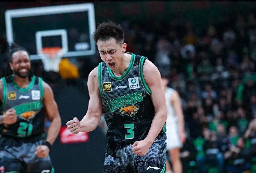 步行者翻盘太阳，赵继伟状态火热