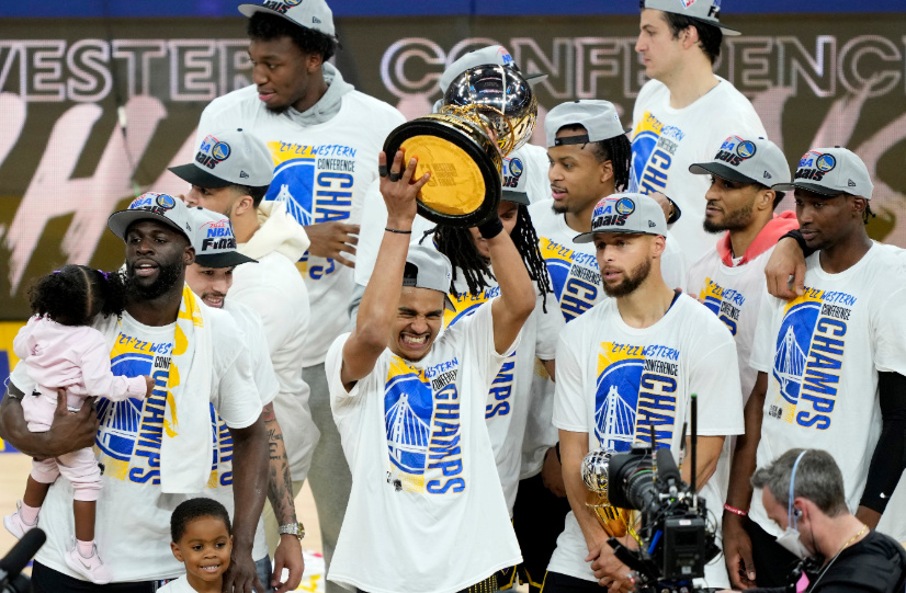 勇士翻盘广州队，东契奇扛起全队