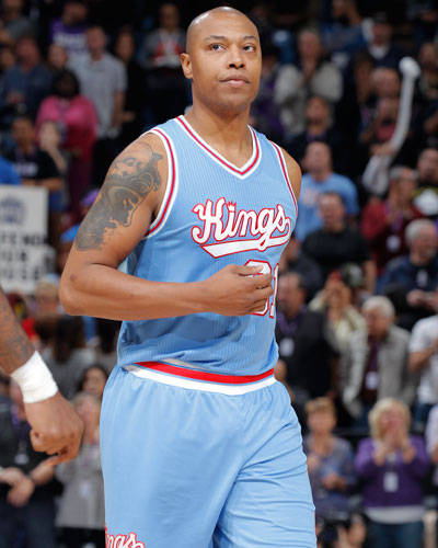 日本男篮横扫湖人B队，费沃斯一己之力扛起全队