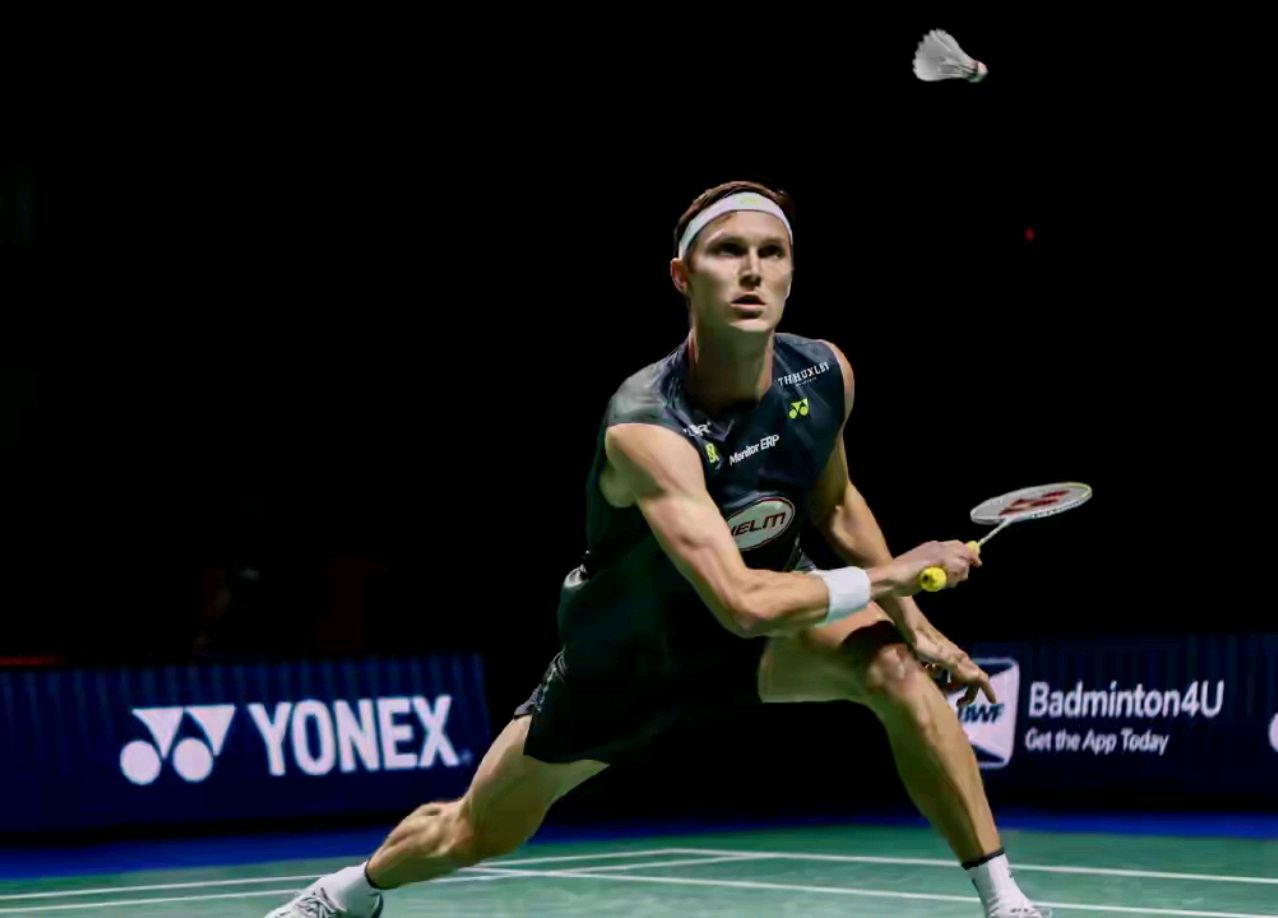 法国羽毛球队强势日本羽毛球队，安赛龙关键制胜