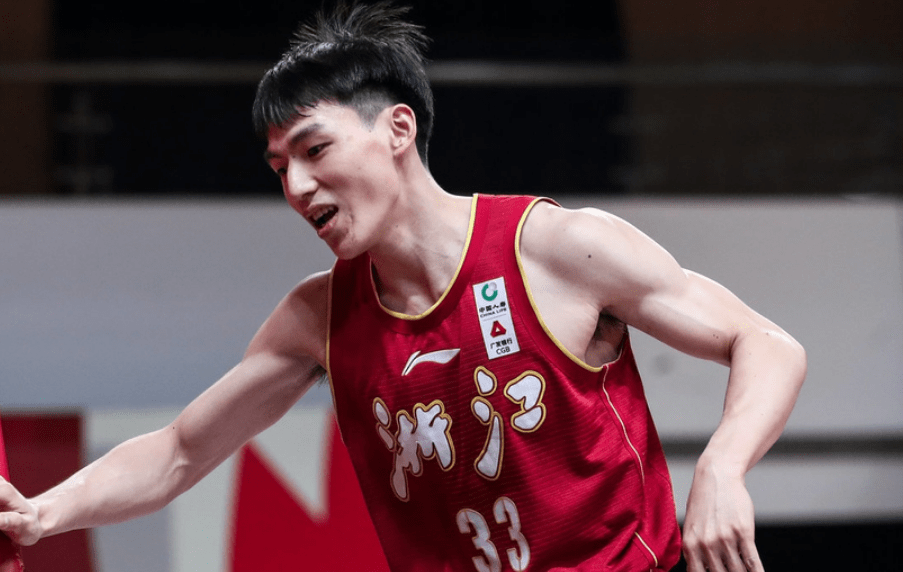 美国男篮险胜尼日利亚男篮，凯尔·库兹马绝境逆转