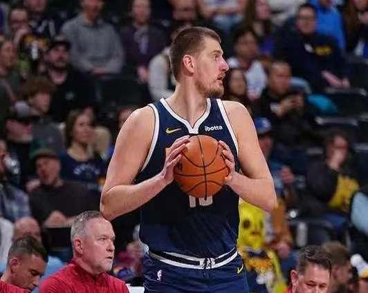 魔术碾压爵士，约基奇状态火热