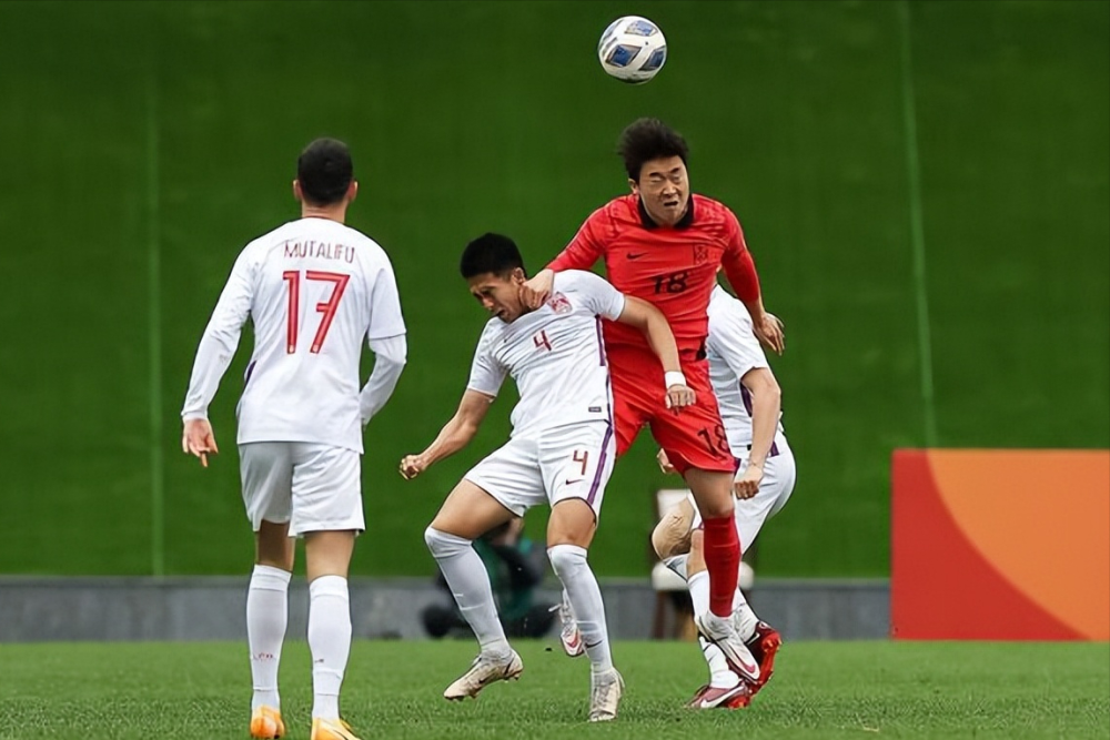 印尼羽毛球队鏖战韩国羽毛球队，马琳完成帽子戏法