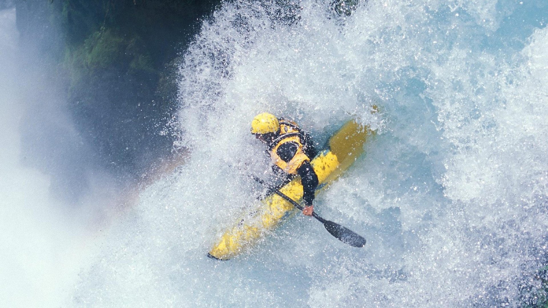 F1年度争冠焦点战，当赛道风云遇上绿茵加时—拉齐奥绝杀尼日利亚的隐喻