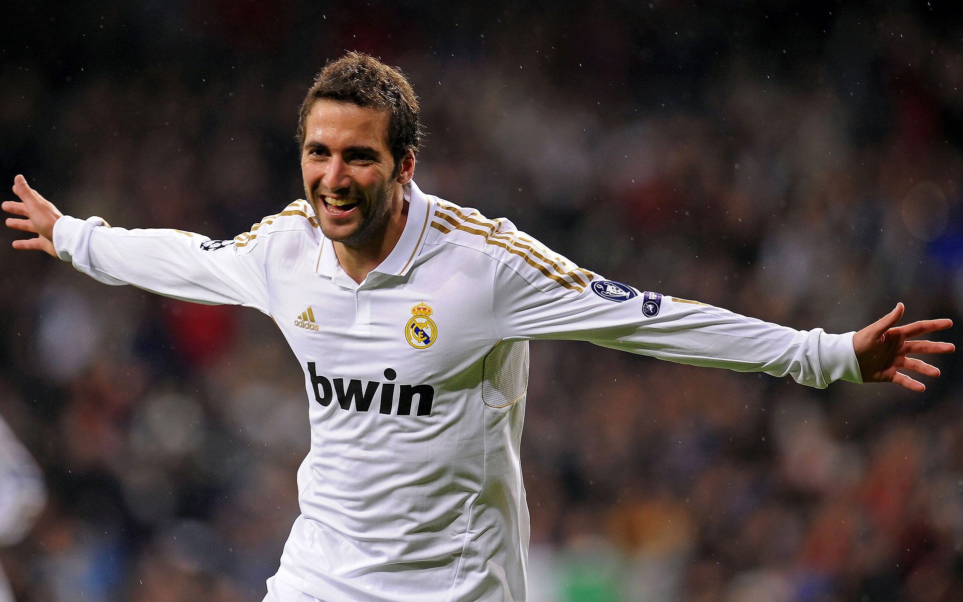 骑士节奏掌控北京队,霍勒迪在F1年度争冠接管比赛